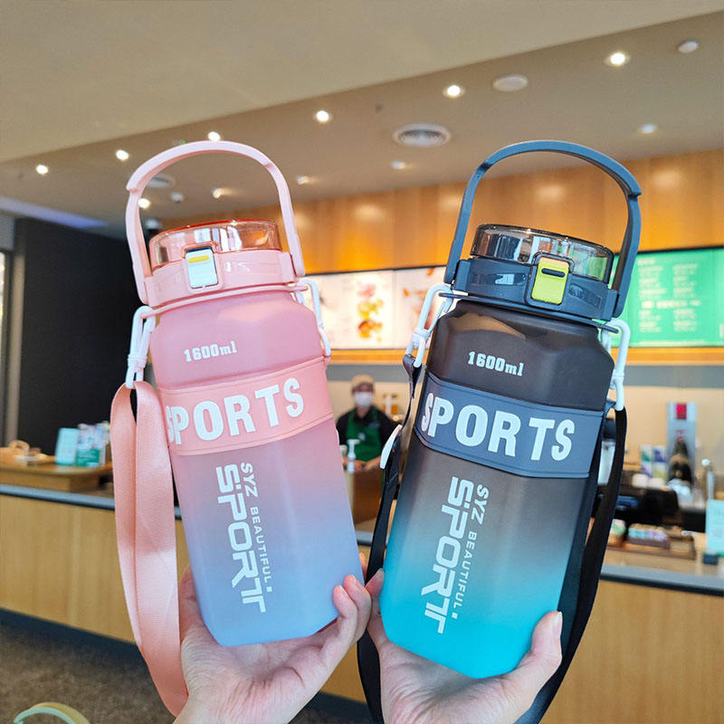 1600ml Plastic Sport Water Bottle, Fashion Gradient Color Water Bottle with A Wide And Convenient Handle, Flip Lid, And Straw