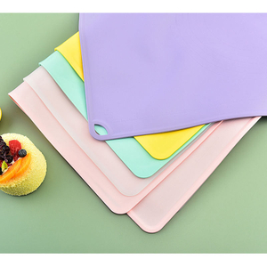 Thickened And Padded Food Grade Baking Mat Panel with Graduated Non-stick Silicone Kneading Mat