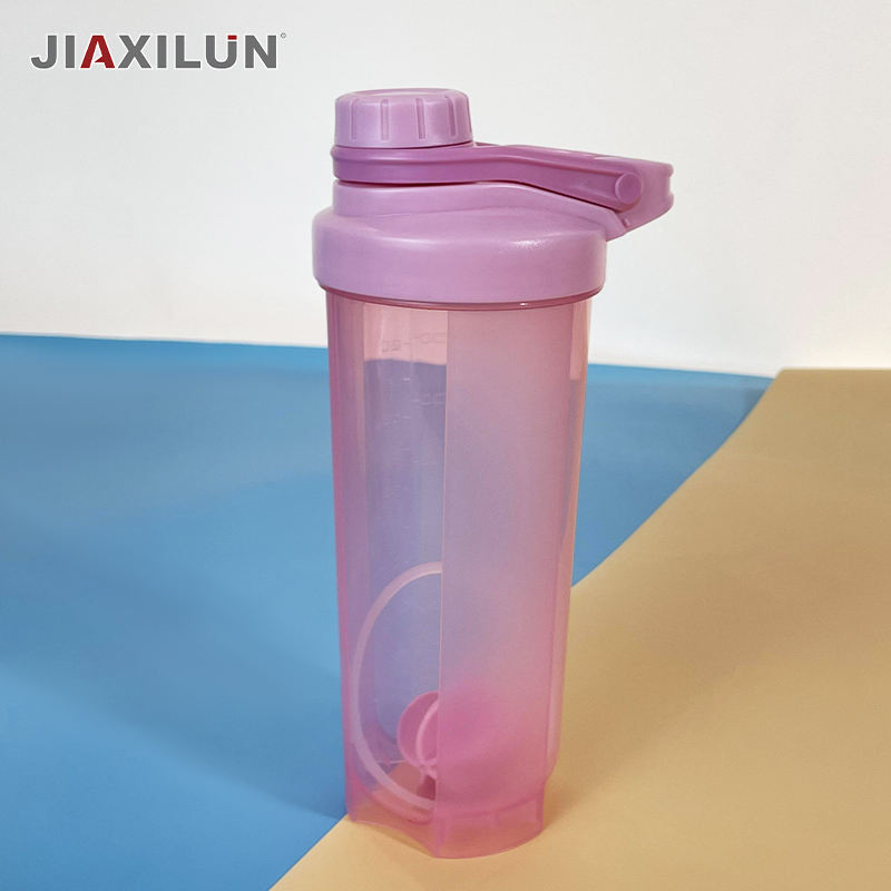 700ml Rotary Cap Sport Bottle Protein Shaker with Ball and Custom Logo Gym Plastic Water Bottles for Protein Shakers Cup